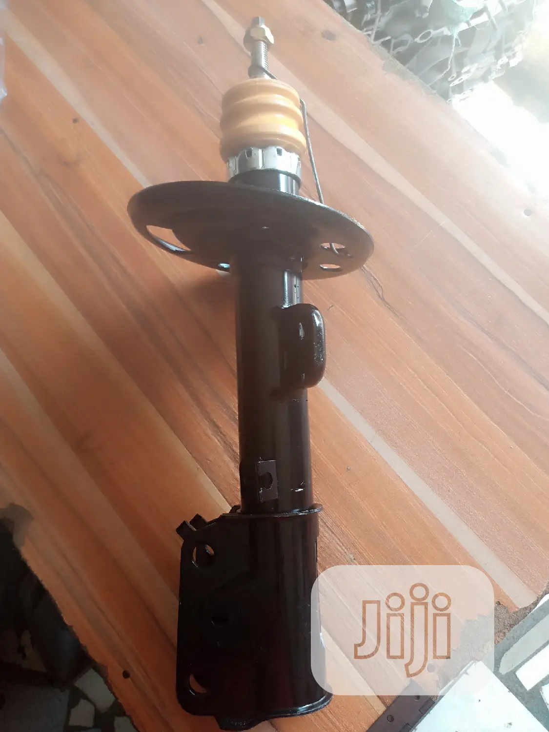 Front Shock Ford Explorer 2012