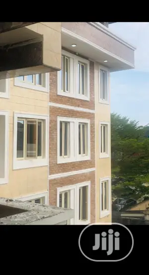 3bdrm Block of Flats in Lekki for sale