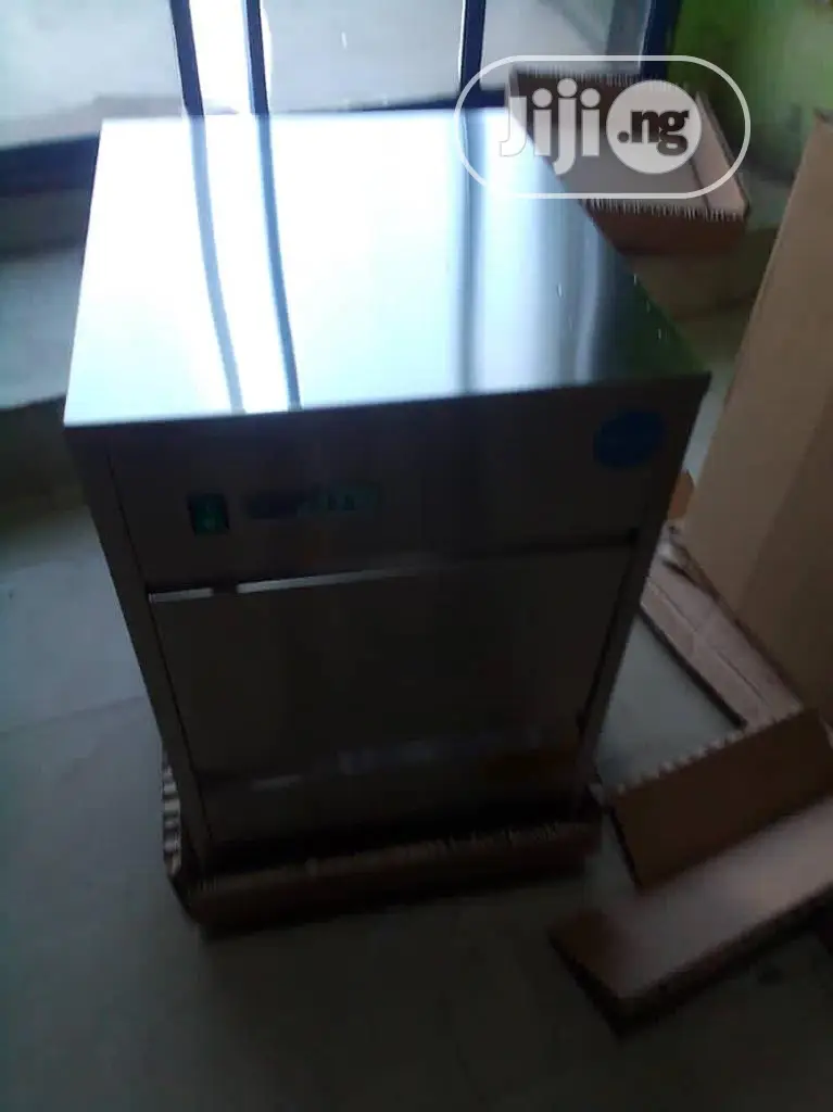 25kg Ice Cube Machine