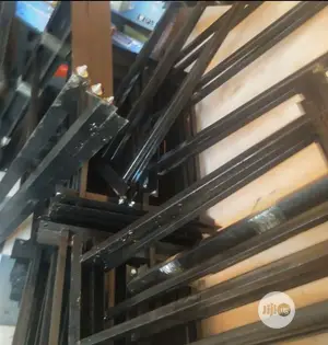 Battery Rack for 8 Solar Battery