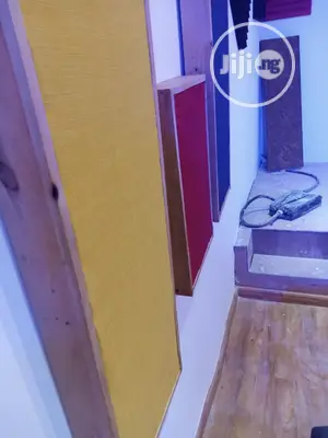 Live Studio Soundproof, Studio Padding