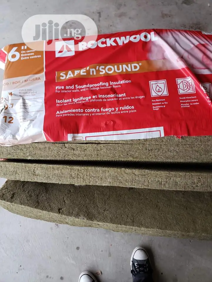 Live Studio Soundproof, Studio Padding