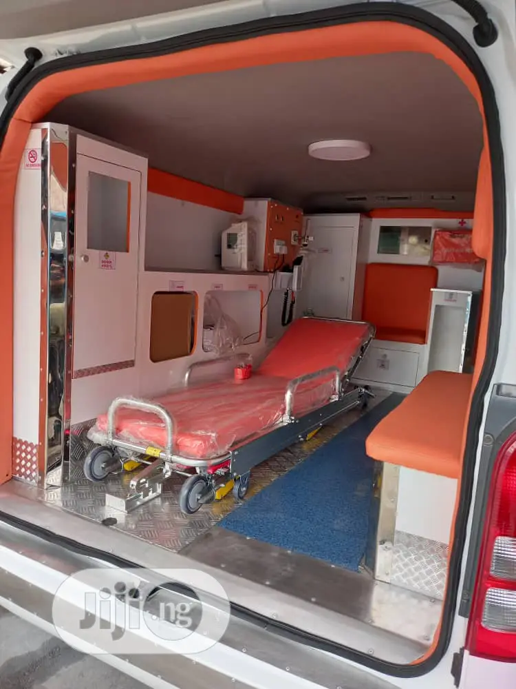 Toyota HiAce 2014