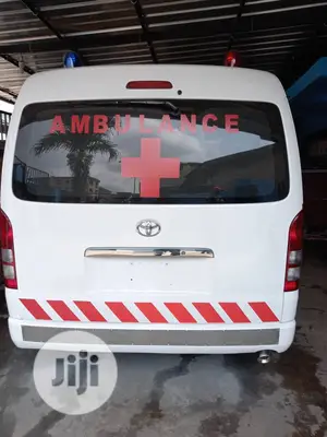 Toyota HiAce 2014