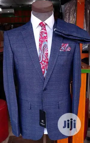 New Arrivals Sleek Pattern Suit for Real Men