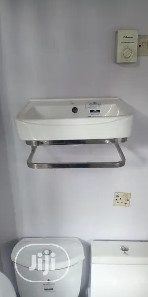 Cabinet Hanging Basin