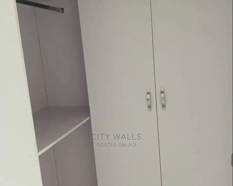 1bdrm Room & Parlour in Chevron for rent