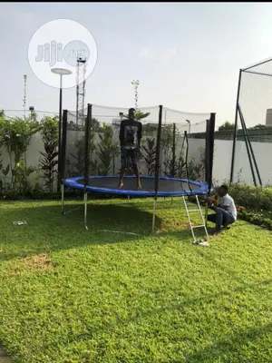12ft Trampoline With Net N Enclosure