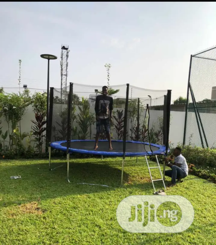 Trampoline 12ft by Size