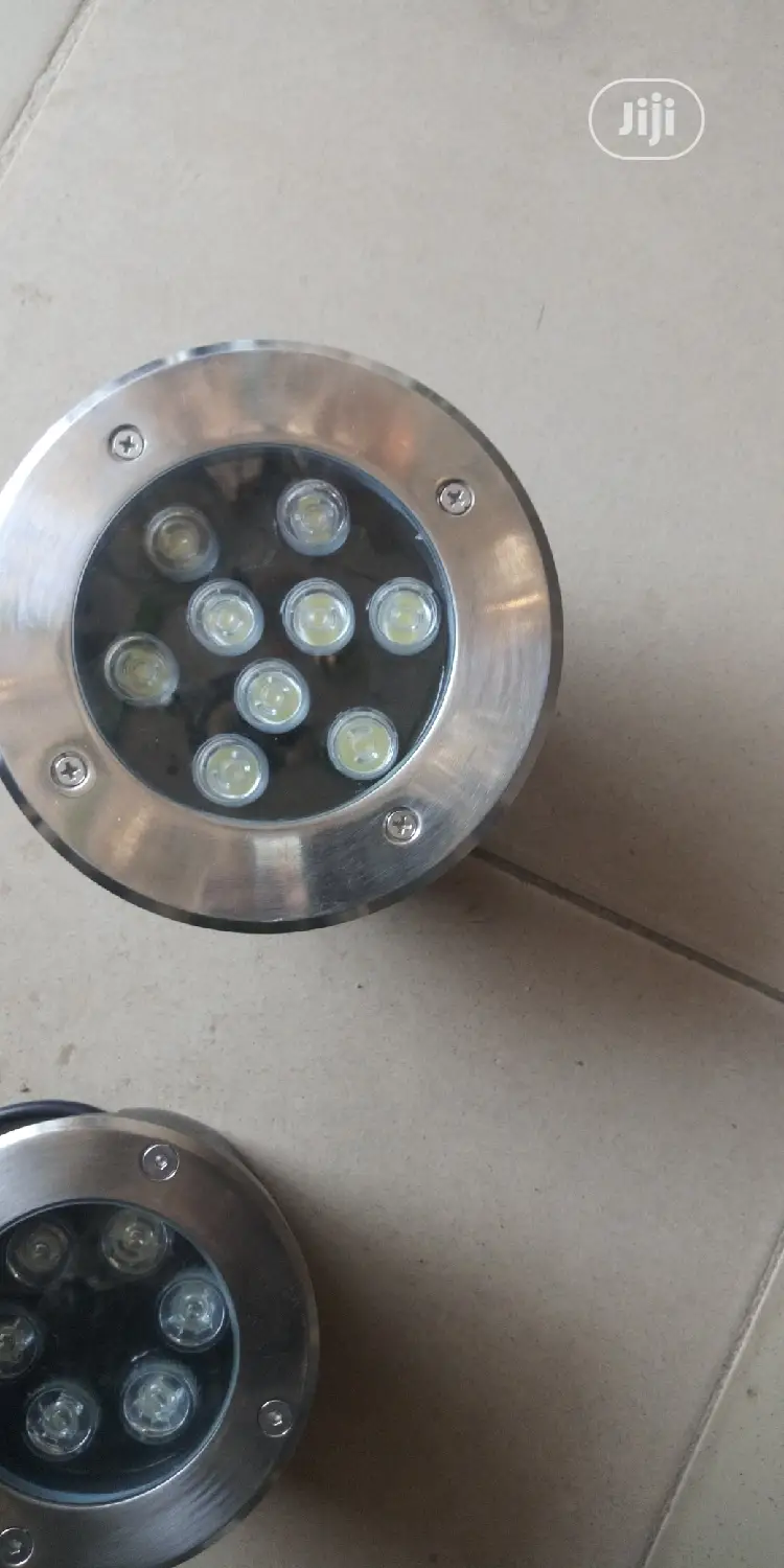 Quality Floor Light