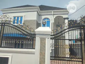 4bdrm Duplex in Ikeja for rent