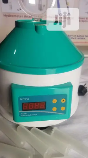Digital Centrifuge (6x15ml)