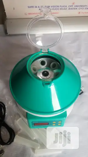 Digital Centrifuge (6x15ml)