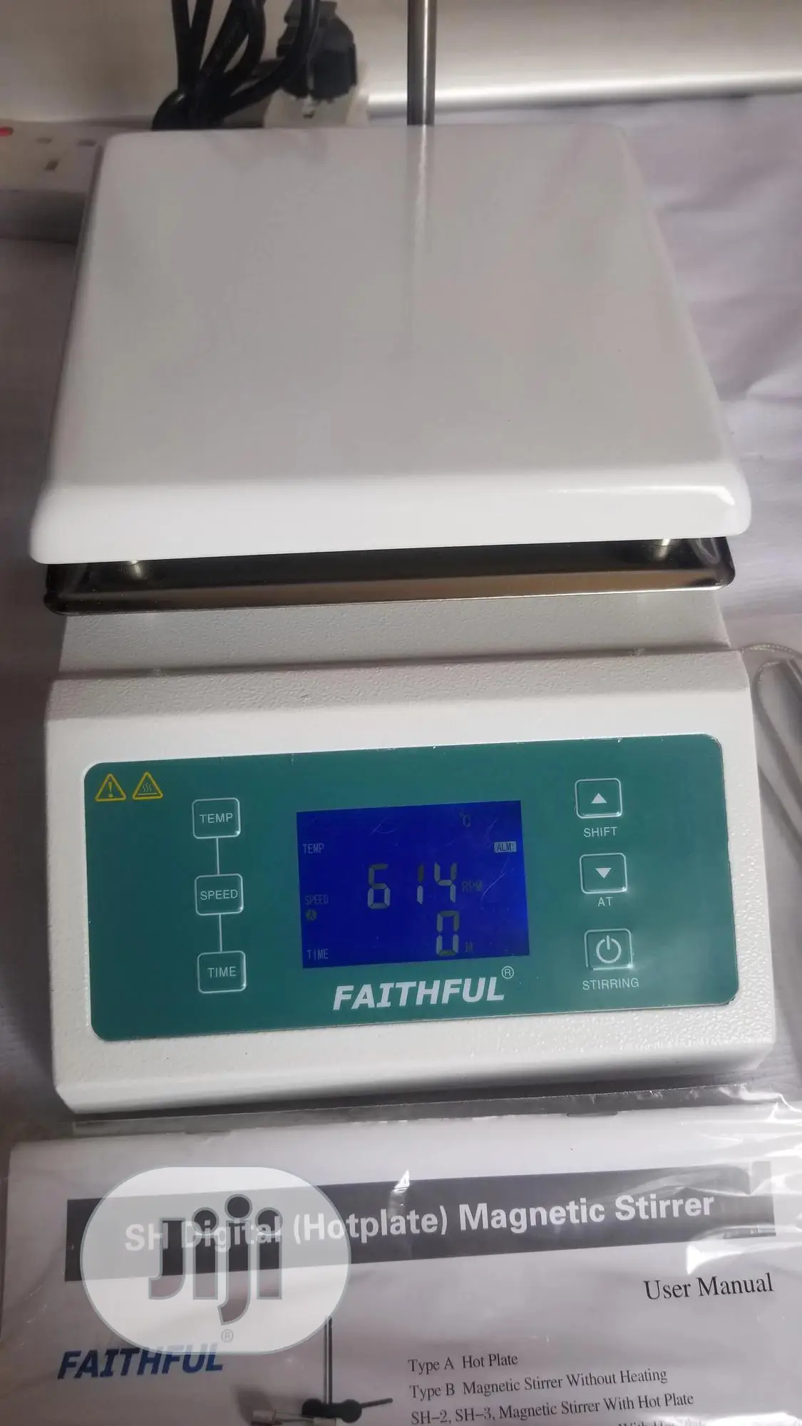 Digital Hot Plate With Magnetic Stirrer