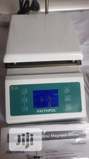 Digital Hot Plate With Magnetic Stirrer