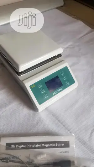 Digital Hot Plate With Magnetic Stirrer