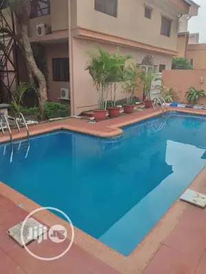 SHORTLET: 5bedroom Duplex With Swimming Pool At Opebi Ikeja