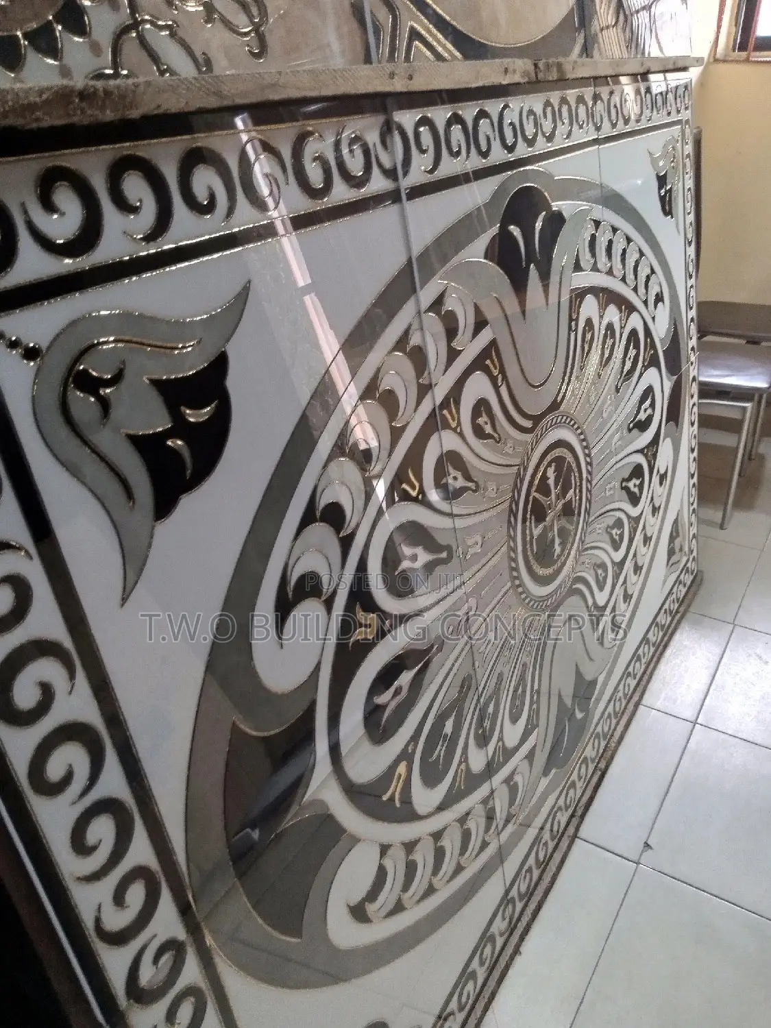 Center Decor Floor Tile