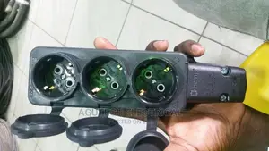 16A 2pin 3way Socket