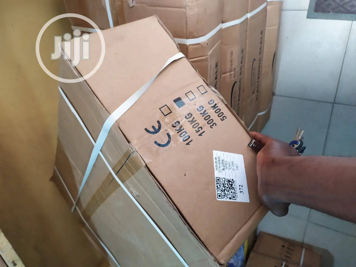 Toma 300kg Digital Scale