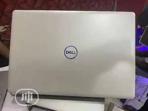 Laptop Dell G3 15 3579 8GB Intel Core I7 SSHD (Hybrid) 1T