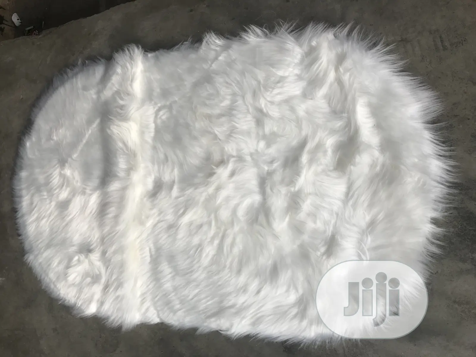 Pure White Fur Rugs 50/100