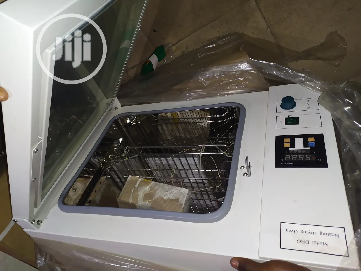 Laboratory Oven