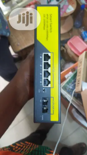 4port Poe Gigabyte Switch With Sc Uplink
