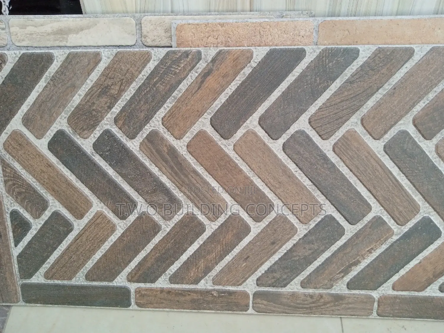 60/120 Floor Tile