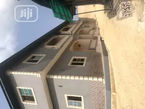 To Let 2bedroom Flat for Rent