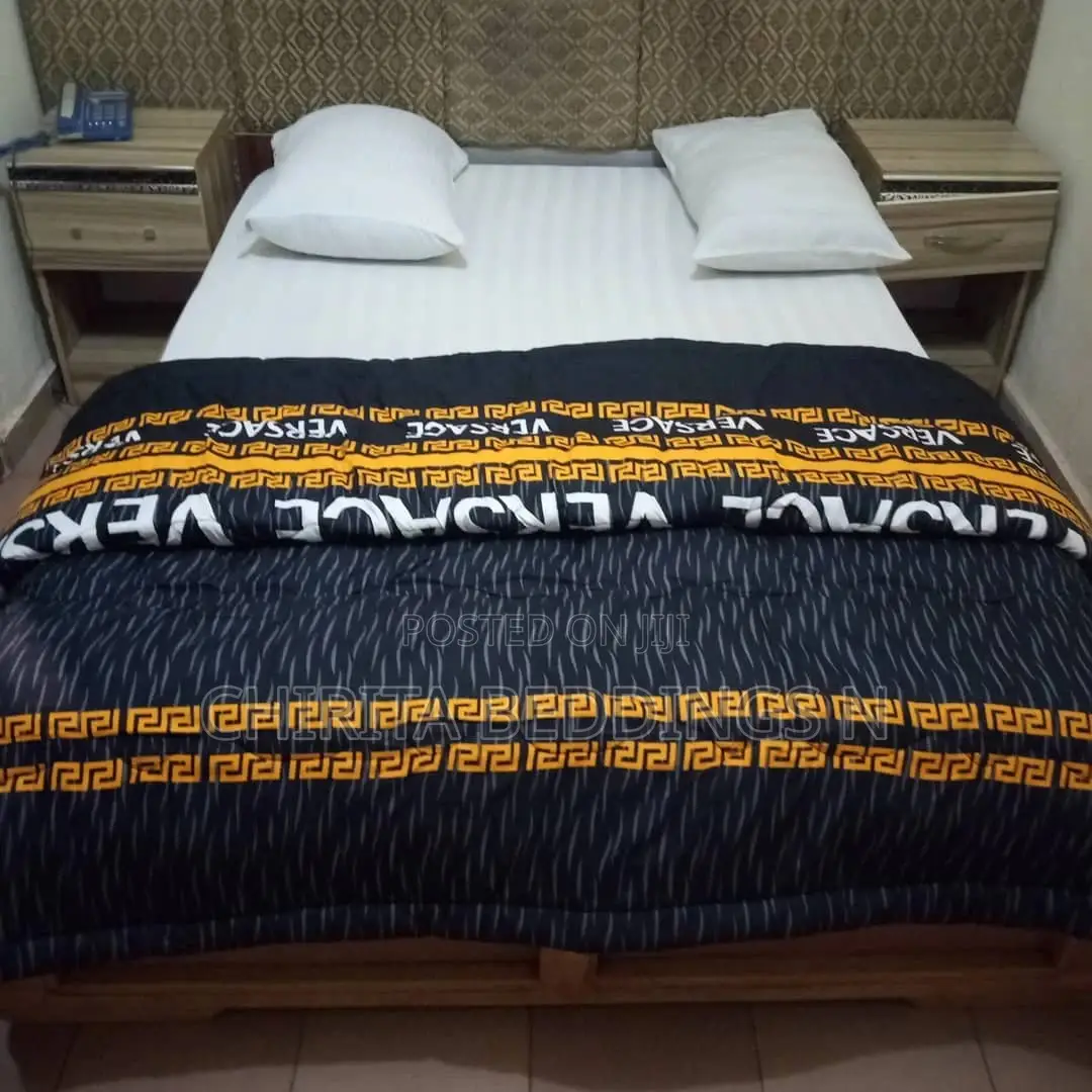 Hotel Bedspread And Duvet
