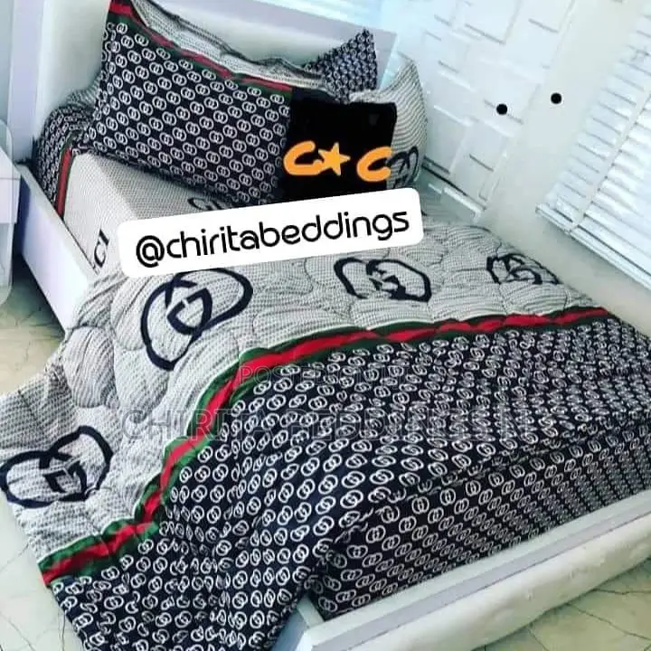 Hotel Bedspread And Duvet