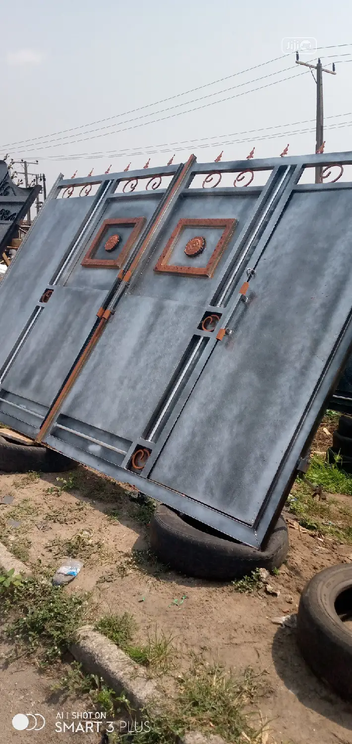 Metal Gates