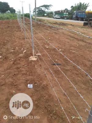 Mesh; Chainlink, Barb-Wire
