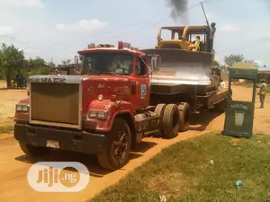 Low Loader Trailer Service