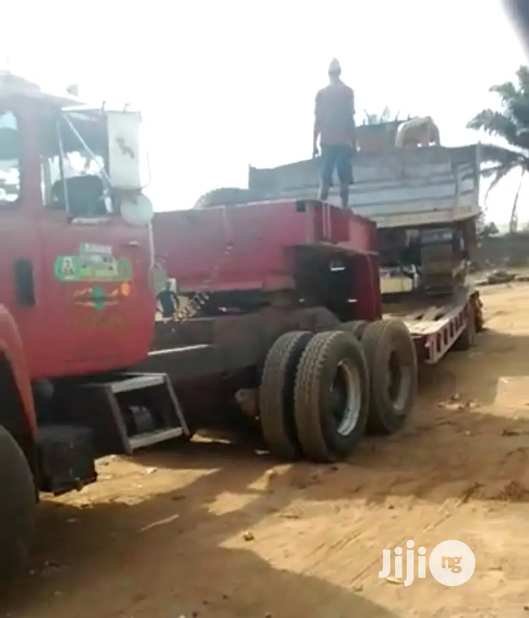 Low Loader Trailer Service