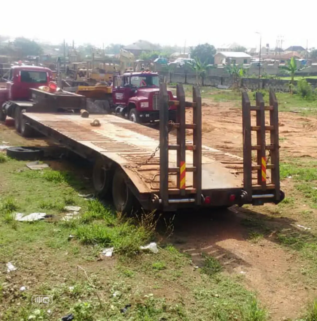 Low Loader Trailer Service