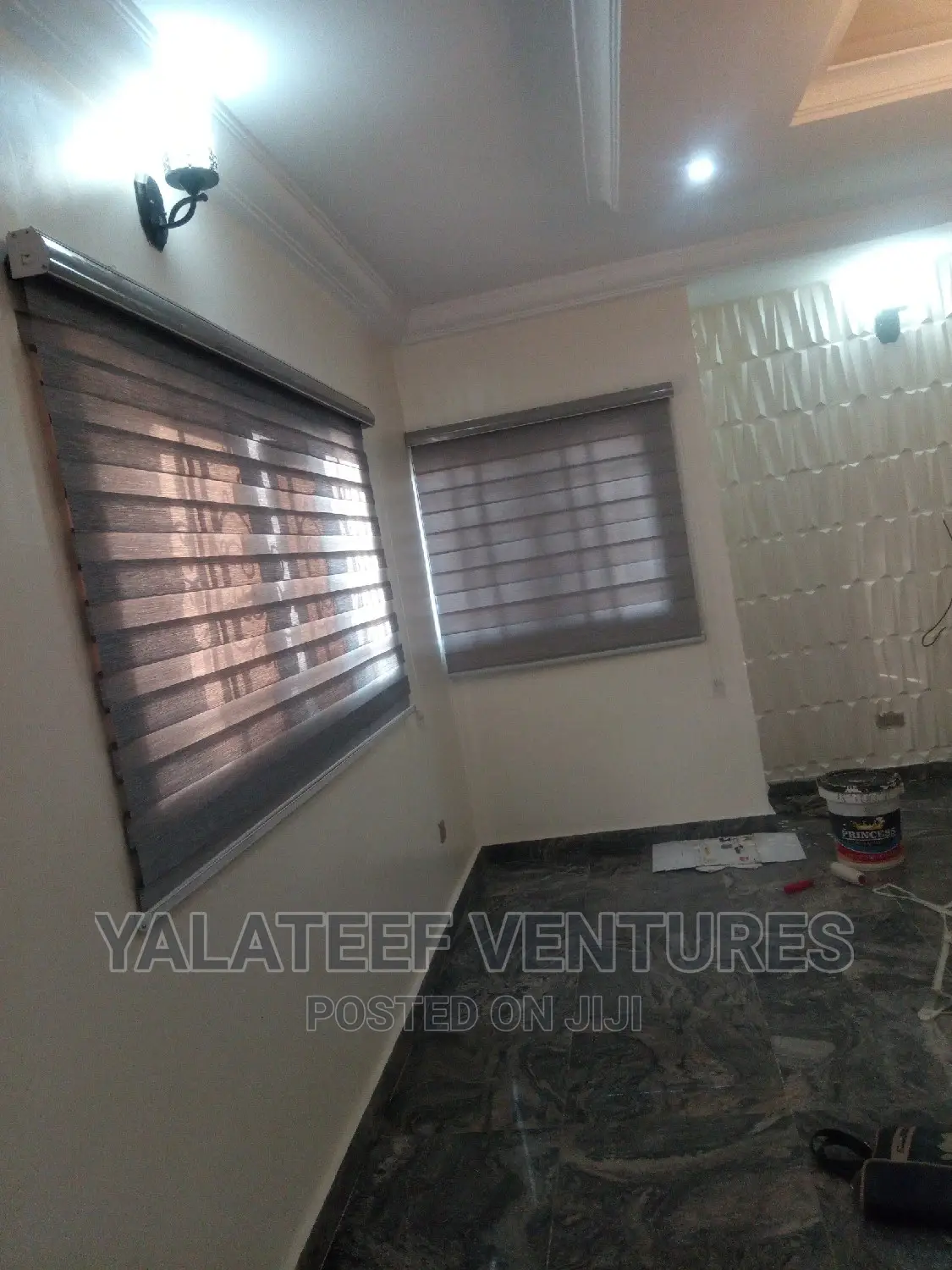 Window Blinds / Day Night/Vertical and Venetian Blind