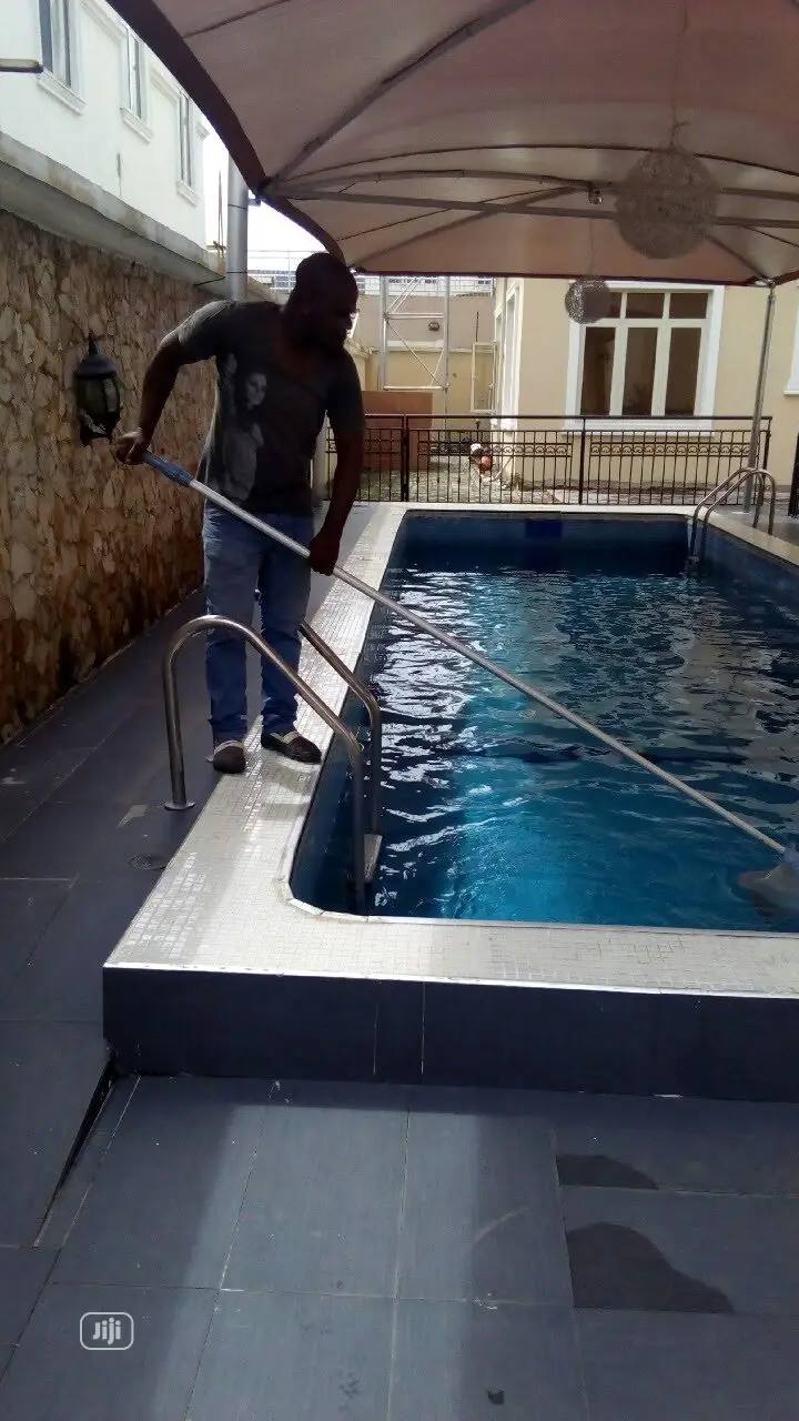 Swimming Pool Construction And Repairs