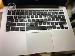 Laptop Apple MacBook Pro 8GB Intel Core i5 SSD 256GB