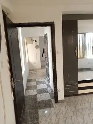 Mini Flat in Osapa london for rent