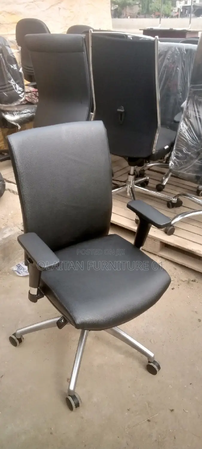 Swivel Office Chair