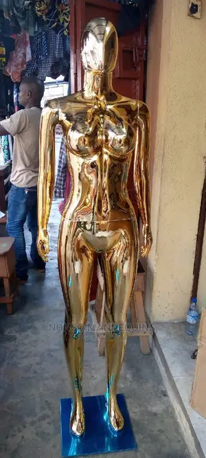 Size 10 Big Breast Gold Chrome Display MANNEQUINS