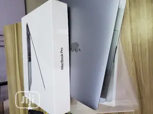Laptop Apple MacBook Pro 2020 8GB Intel Core I5 SSD 256GB