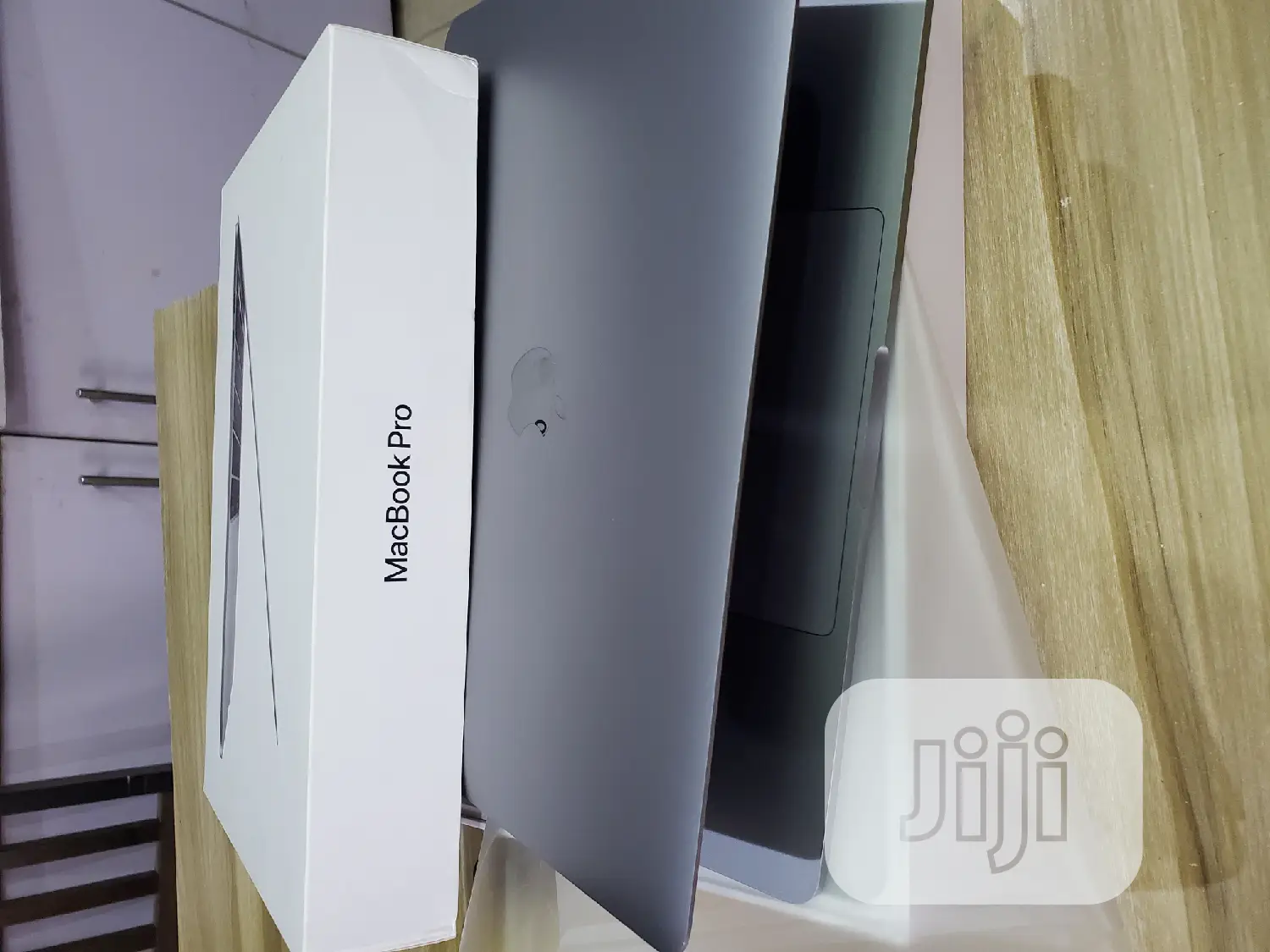 Laptop Apple MacBook Pro 2020 8GB Intel Core I5 SSD 256GB