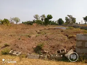 600sqm. 4 Bedroom Duplex + Enclose B.Q Estate Plot for Sale