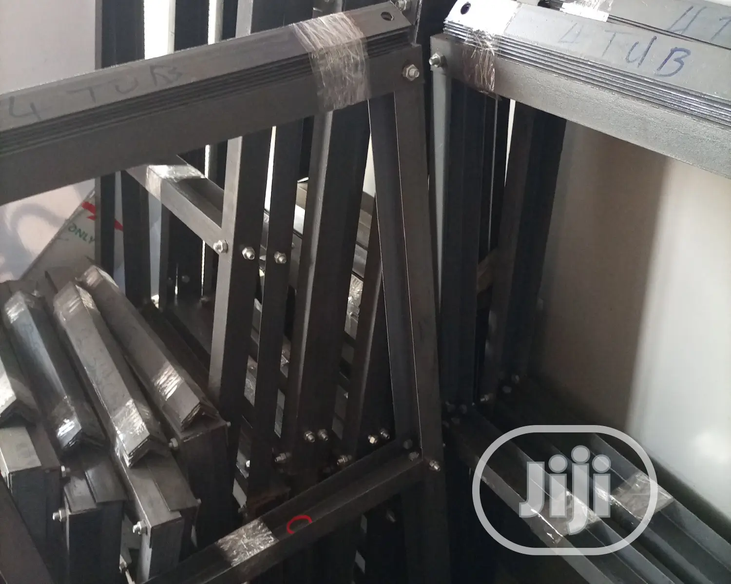 Battery Rack for Four