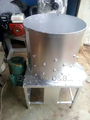 Chicken Defeathering Machine