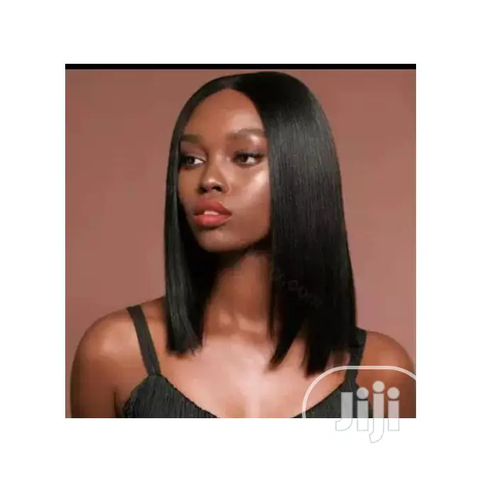 Blunt Cut Wig With Centre-Part Closure