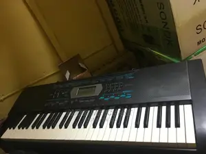 Casio CTK 2100 Keyboard